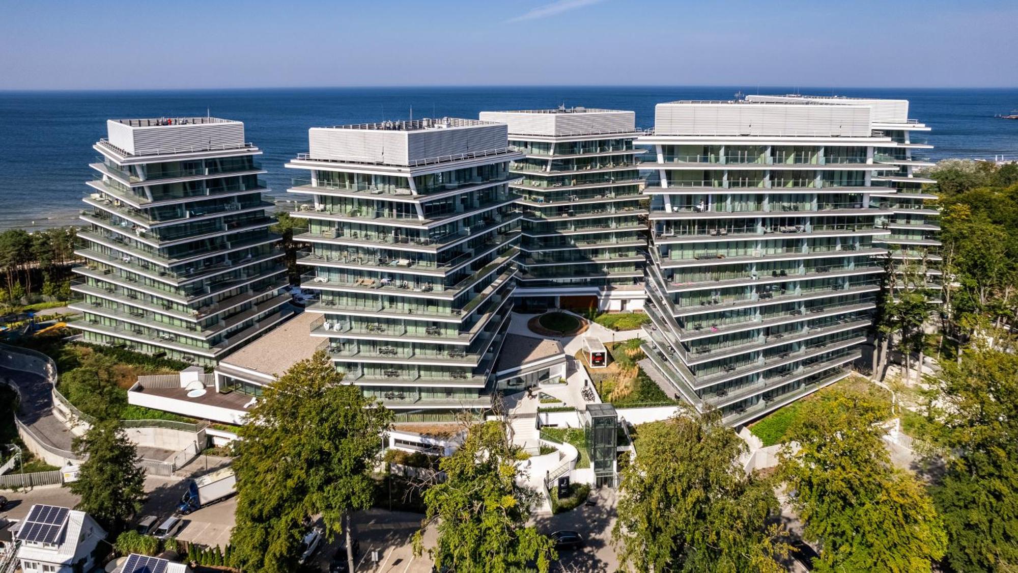 Prywatne Apartamenty Sun & Snow W Wave Z Basenem Miedzyzdroje Exterior foto